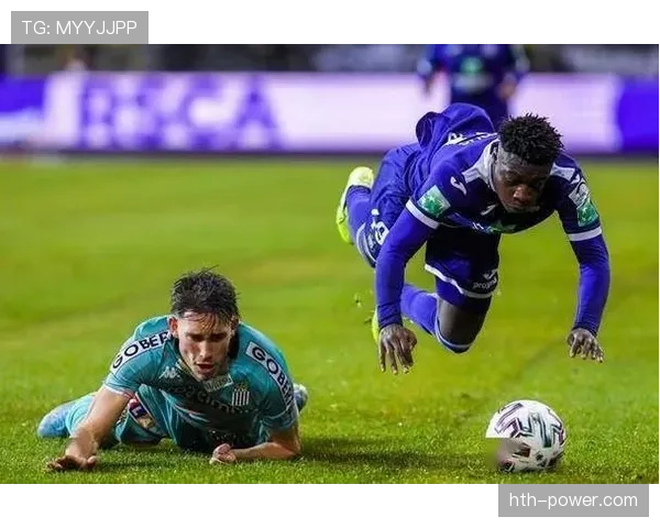 巴列卡诺攻防兼备力克强敌,出色表现引爆舆论热议