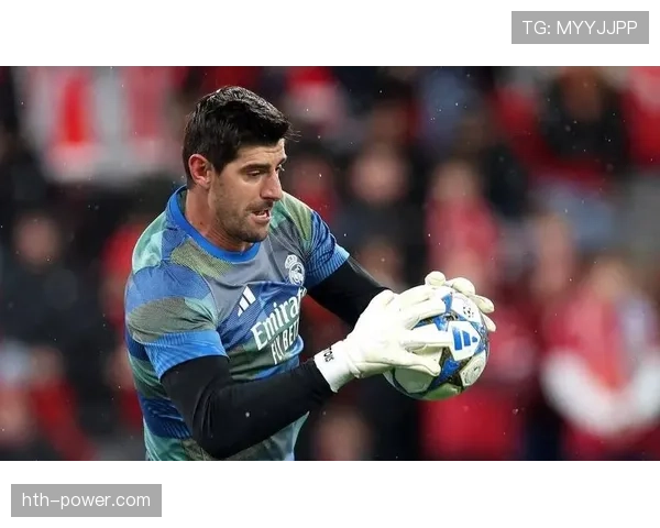 库尔图瓦米利唐防线搭档